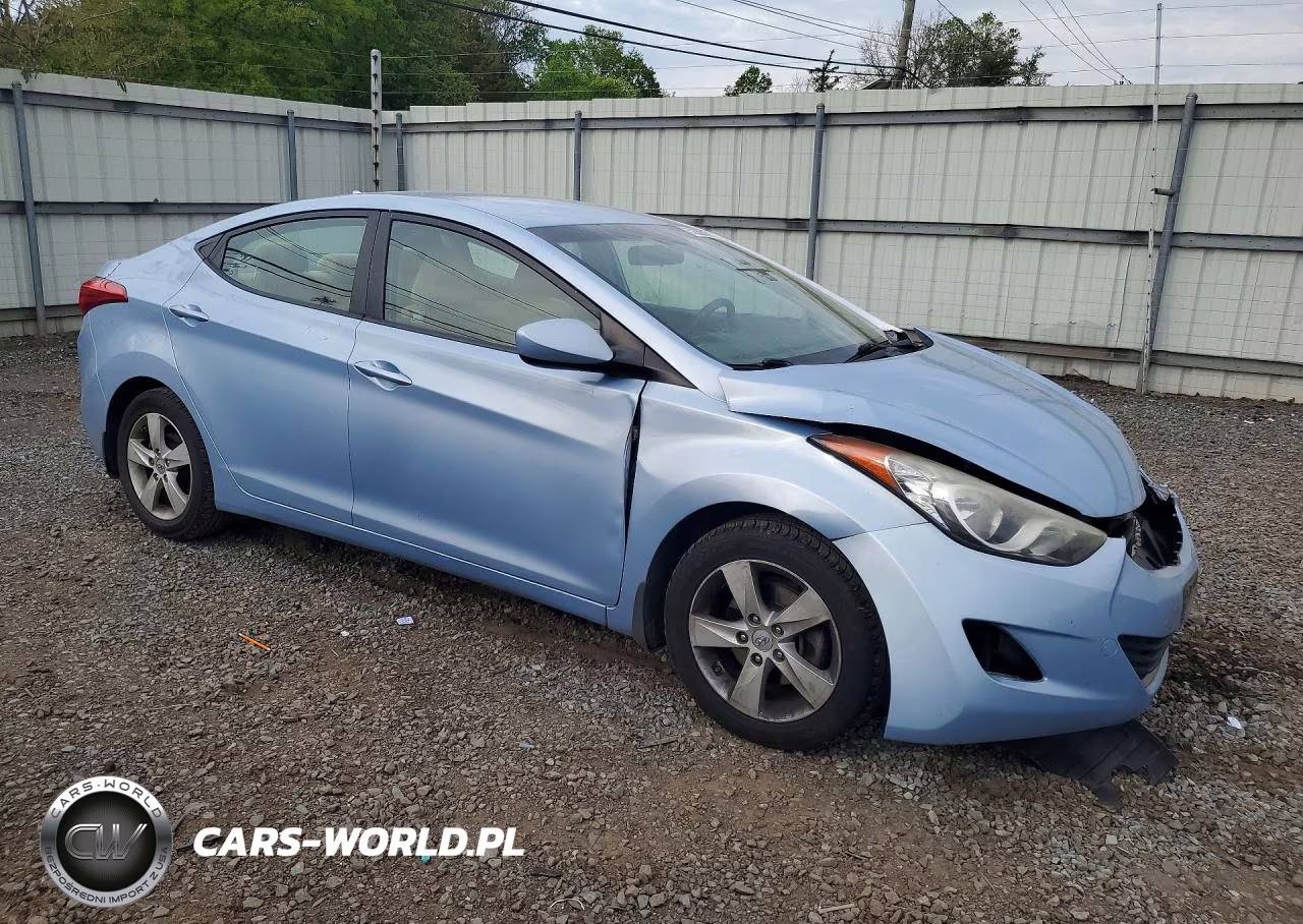 2013 Hyundai Elantra Gls VIN:KMHDH4AE1DU494309 - 4