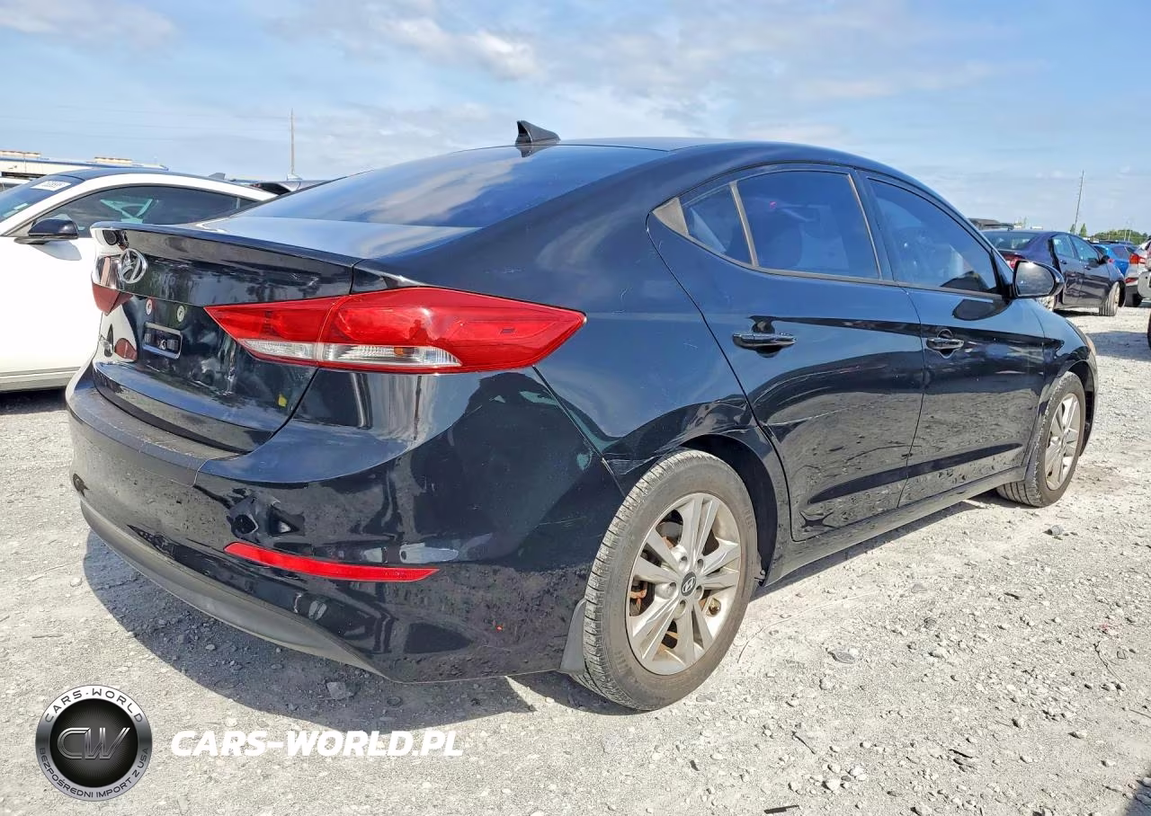 2018 Hyundai Elantra Sel VIN:5NPD84LF1JH227719 - 3