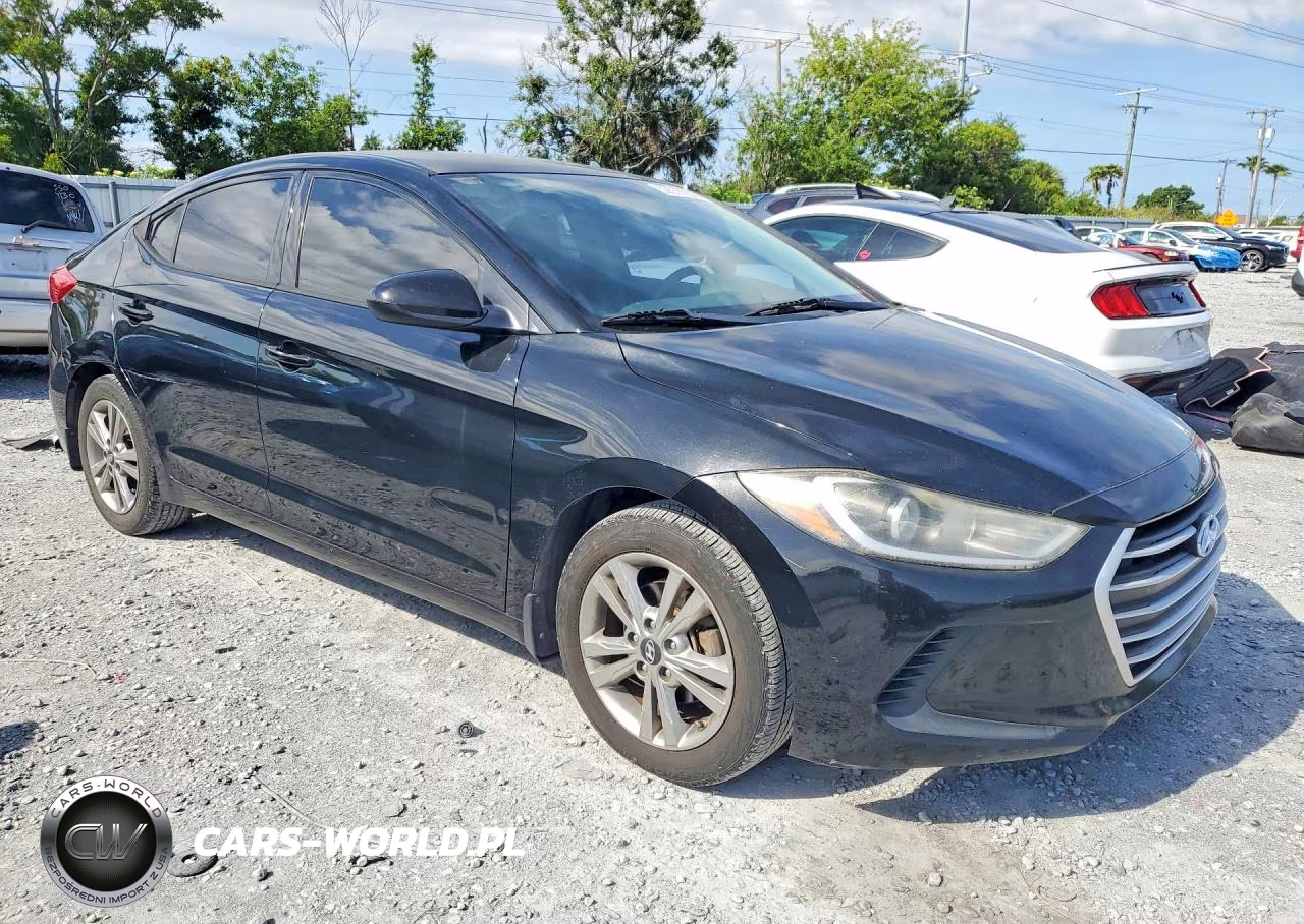 2018 Hyundai Elantra Sel VIN:5NPD84LF1JH227719 - 4
