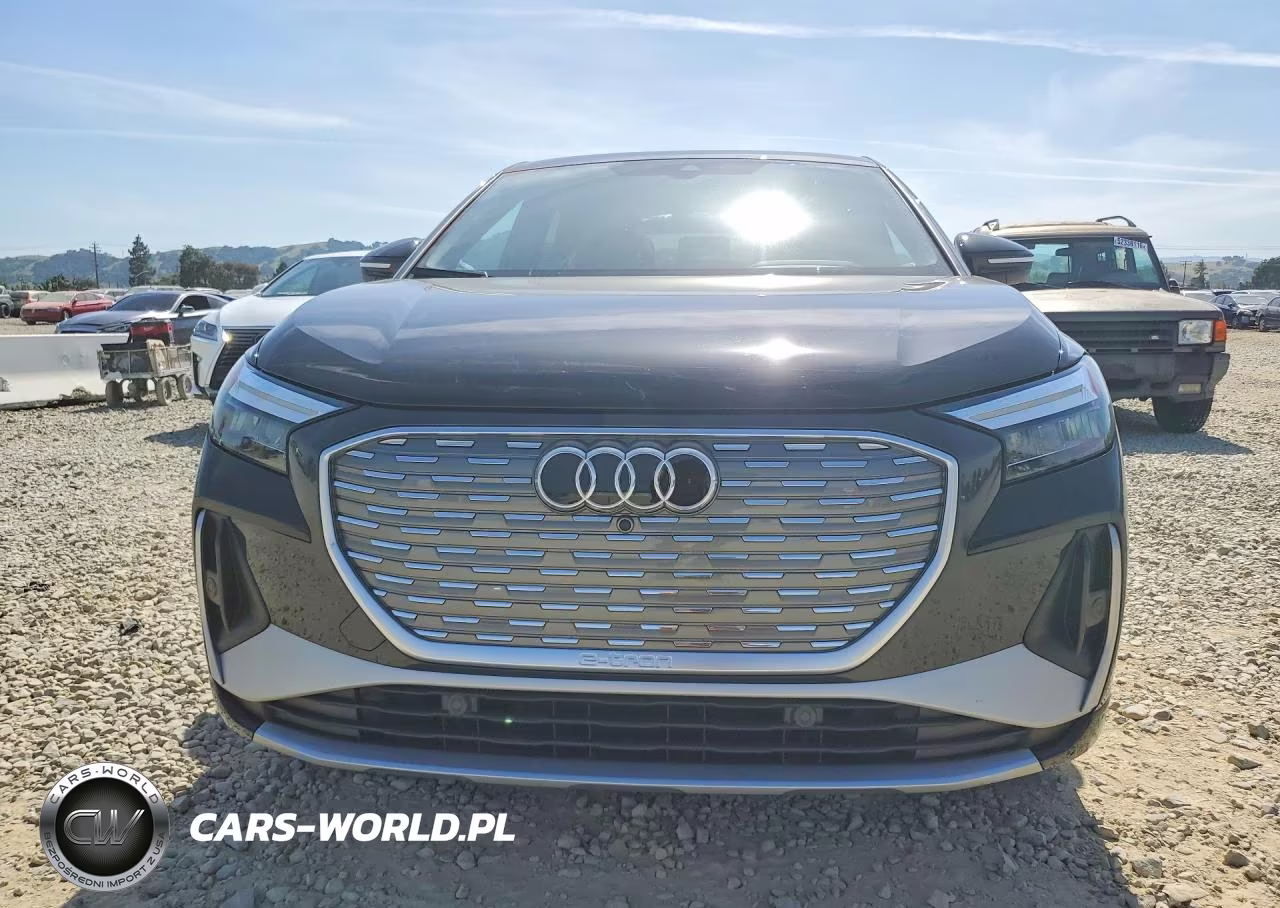 2025 Audi Q4 E-Tron Sportback Premium VIN:WA12UBFZ8SP032679 - 5