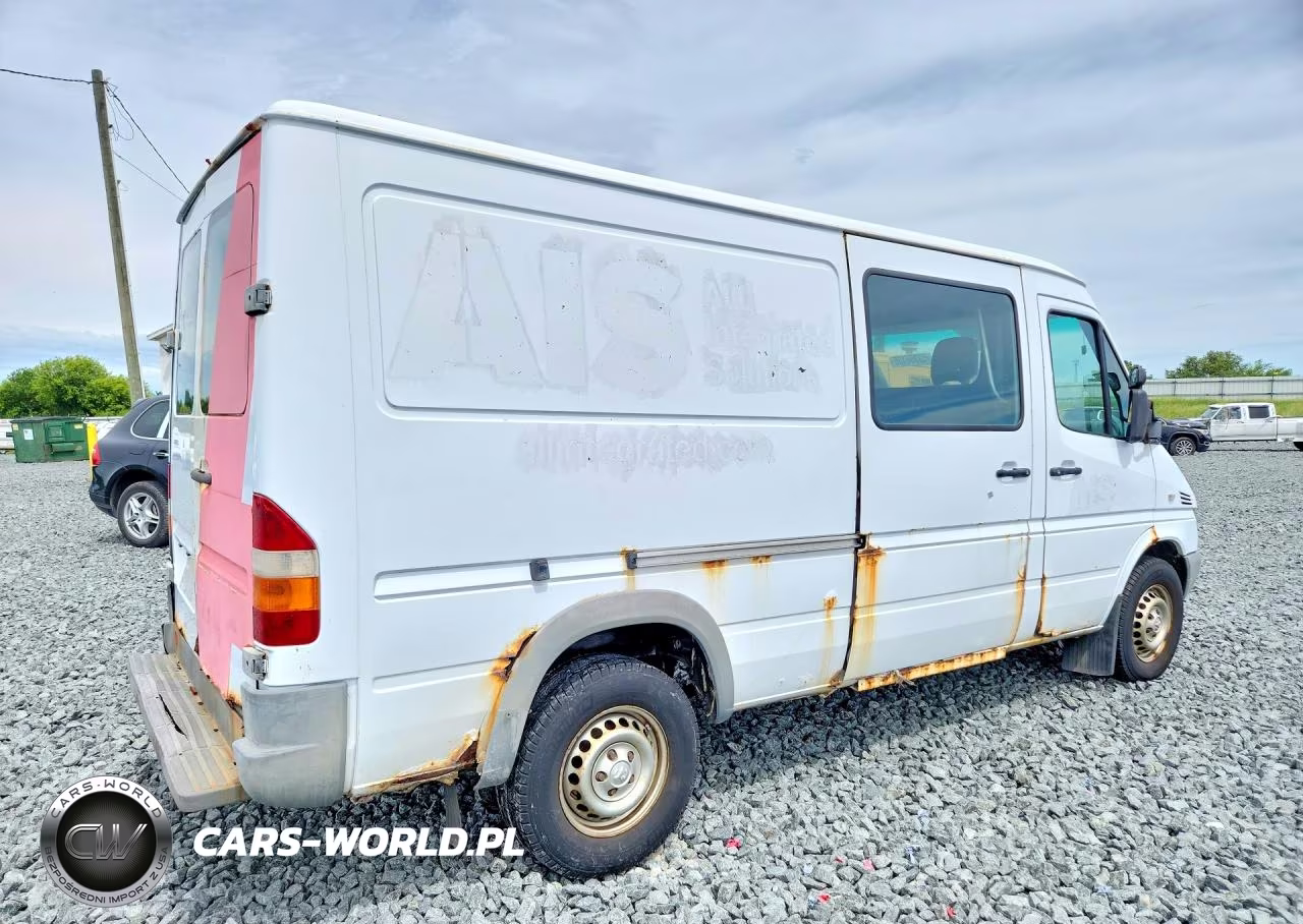 2005 Dodge Sprinter 2500 VIN:WD0PD644955785705 - 3