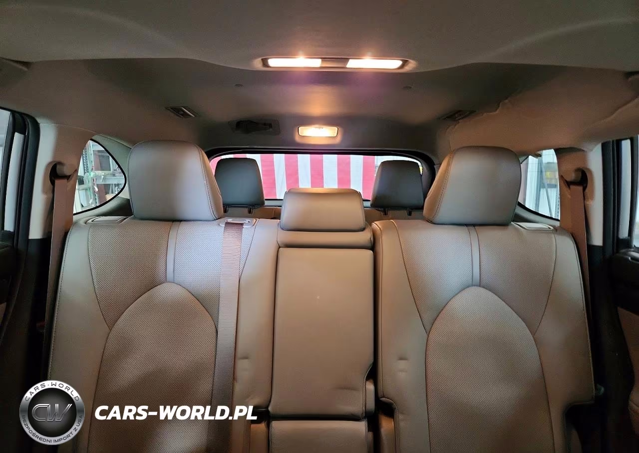 2020 Toyota Highlander Limited VIN:5TDDZRBH2LS022095 - 10