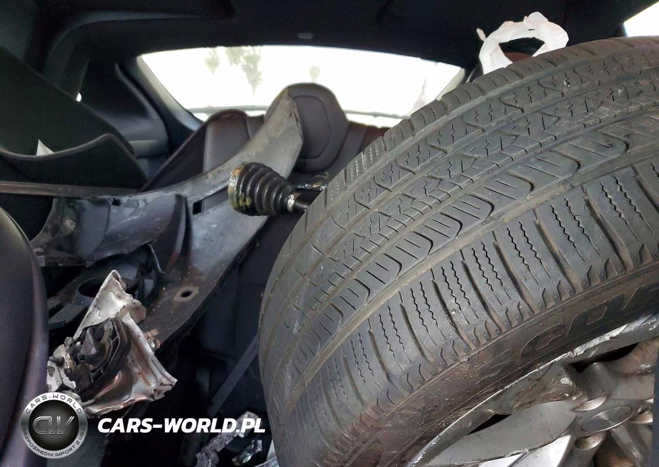 2018 Tesla Model X VIN:5YJXCDE28JF091951 - 10