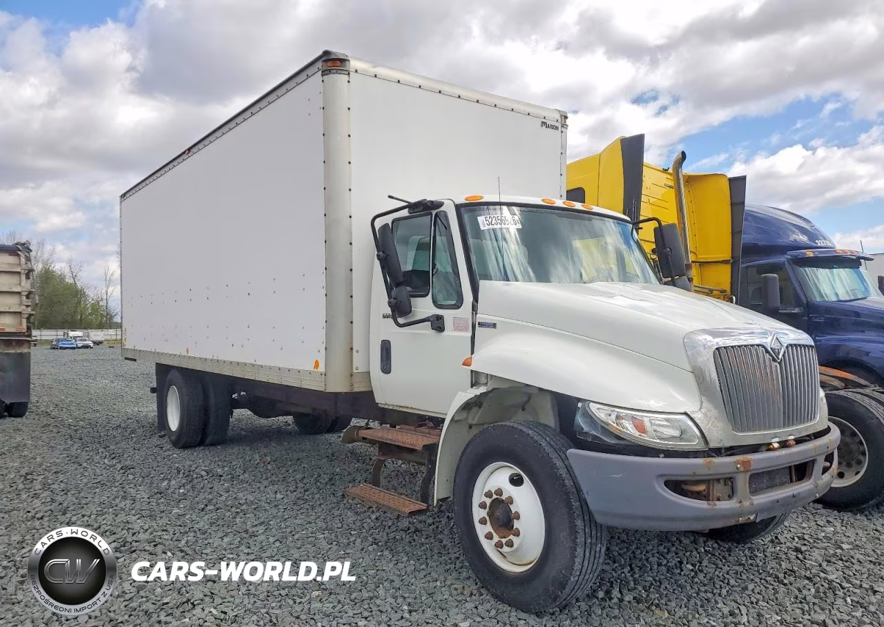 2008 International 4300 Box Truck