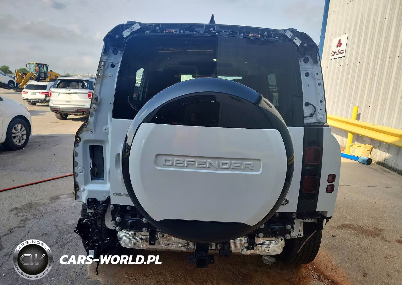 2023 Land Rover Defender 110 S VIN:SALEJ7EX1P2239436 - 6