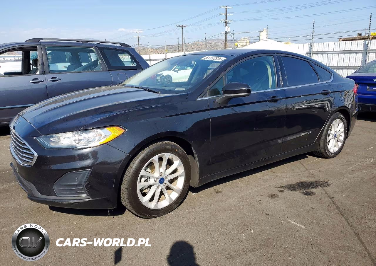 2020 Ford Fusion Se – zdjęcie 1 z 12