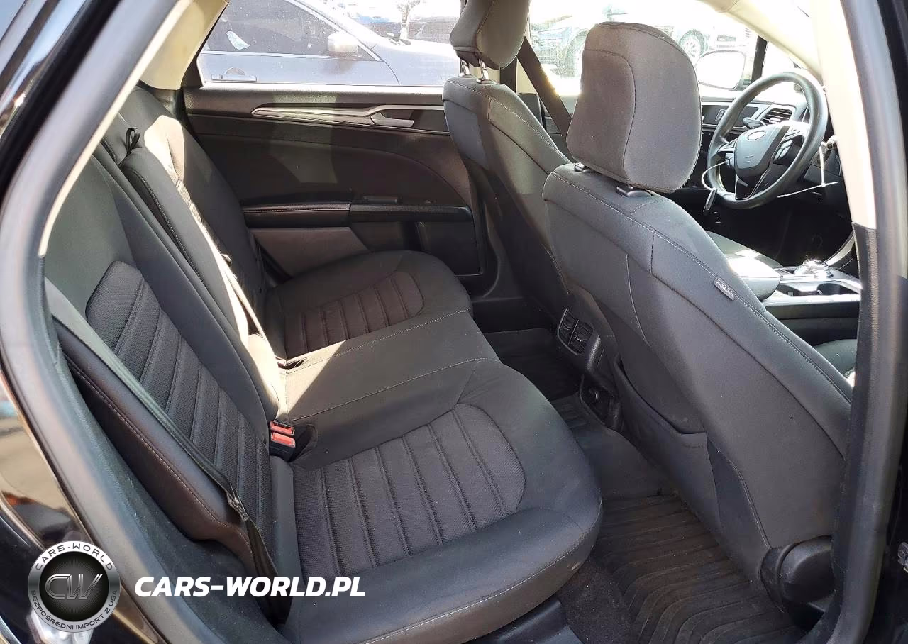 2020 Ford Fusion Se VIN:3FA6P0LUXLR199282 - 10
