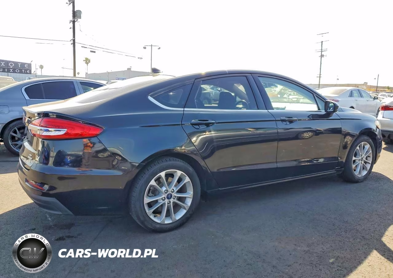 2020 Ford Fusion Se VIN:3FA6P0LUXLR199282 - 3