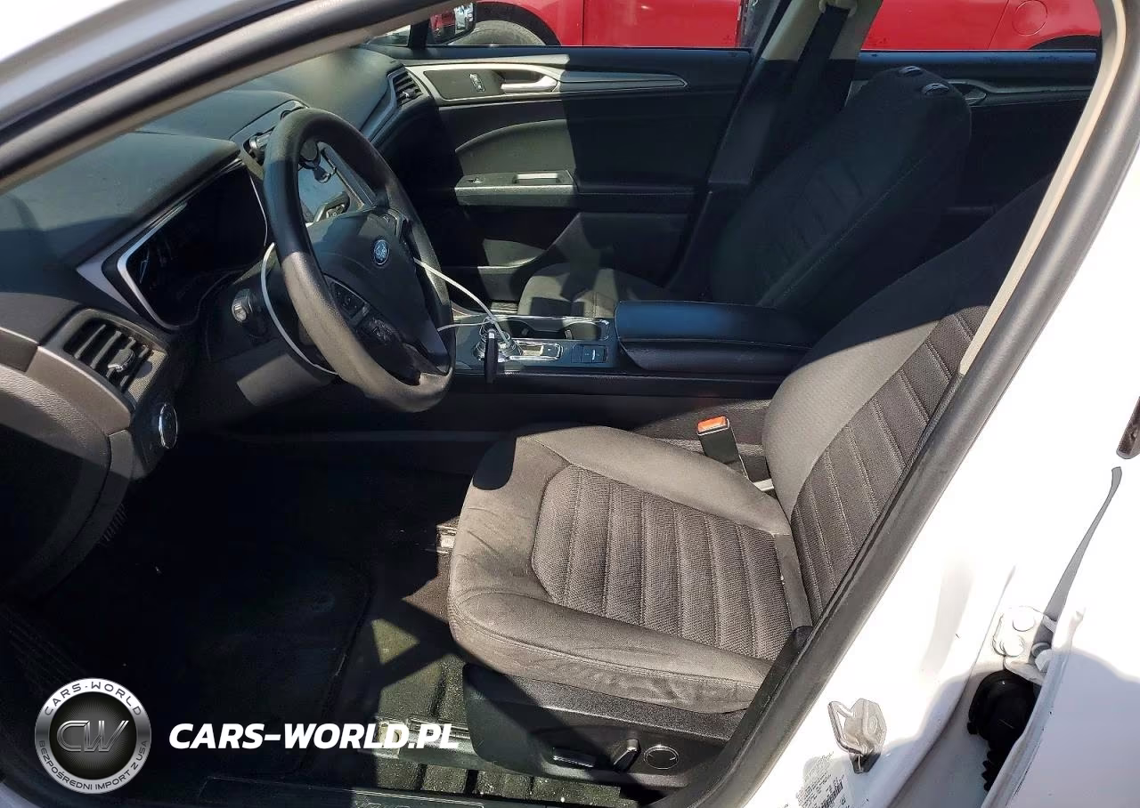 2019 Ford Fusion VIN:3FA6P0LU6KR261615 - 7
