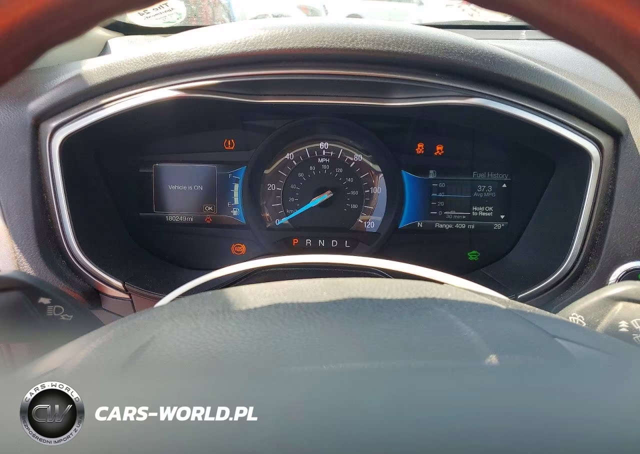 2019 Ford Fusion VIN:3FA6P0LU6KR261615 - 9