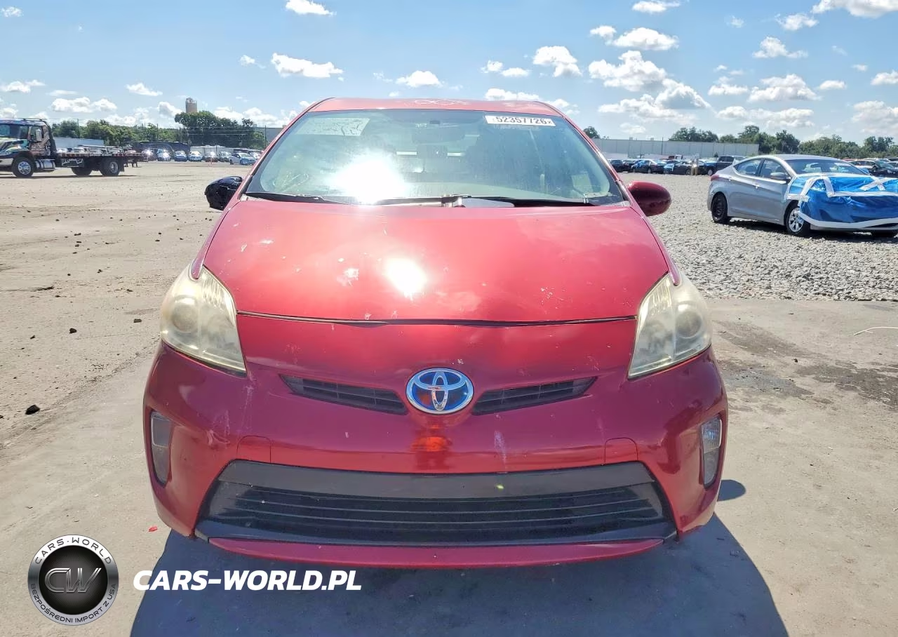 2013 Toyota Prius Two VIN:JTDKN3DU8D0340642 - 5