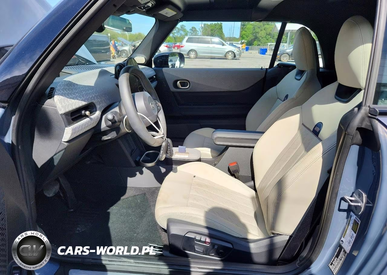 2025 Mini Cooper S VIN:WMW23GX09S2X55053 - 7
