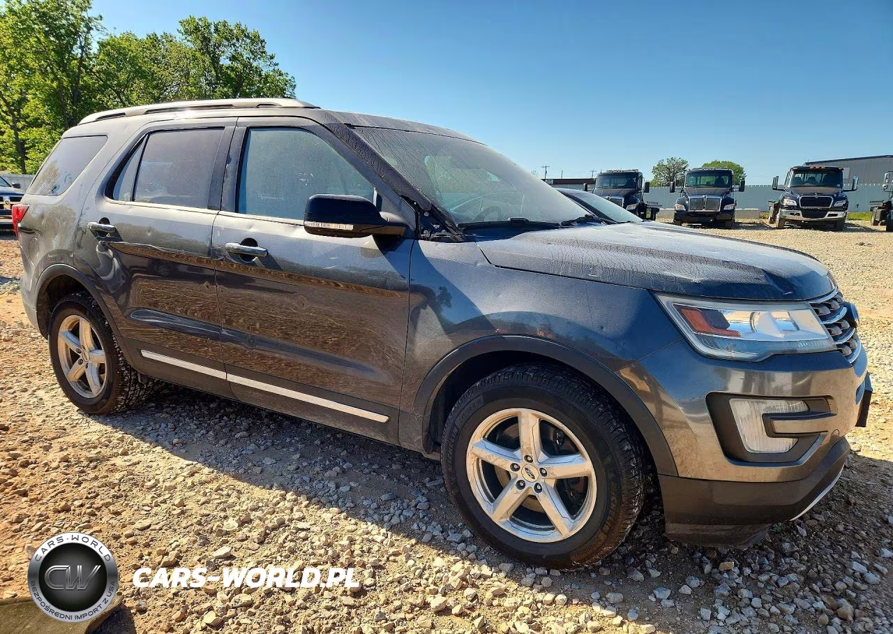 2016 Ford Explorer Xlt VIN:1FM5K8D83GGB87682 - 4