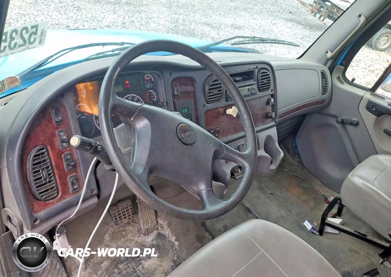 2011 Freightliner M2 106 Med - Box Truck VIN:1FVACXDT6BDAZ0220 - 3