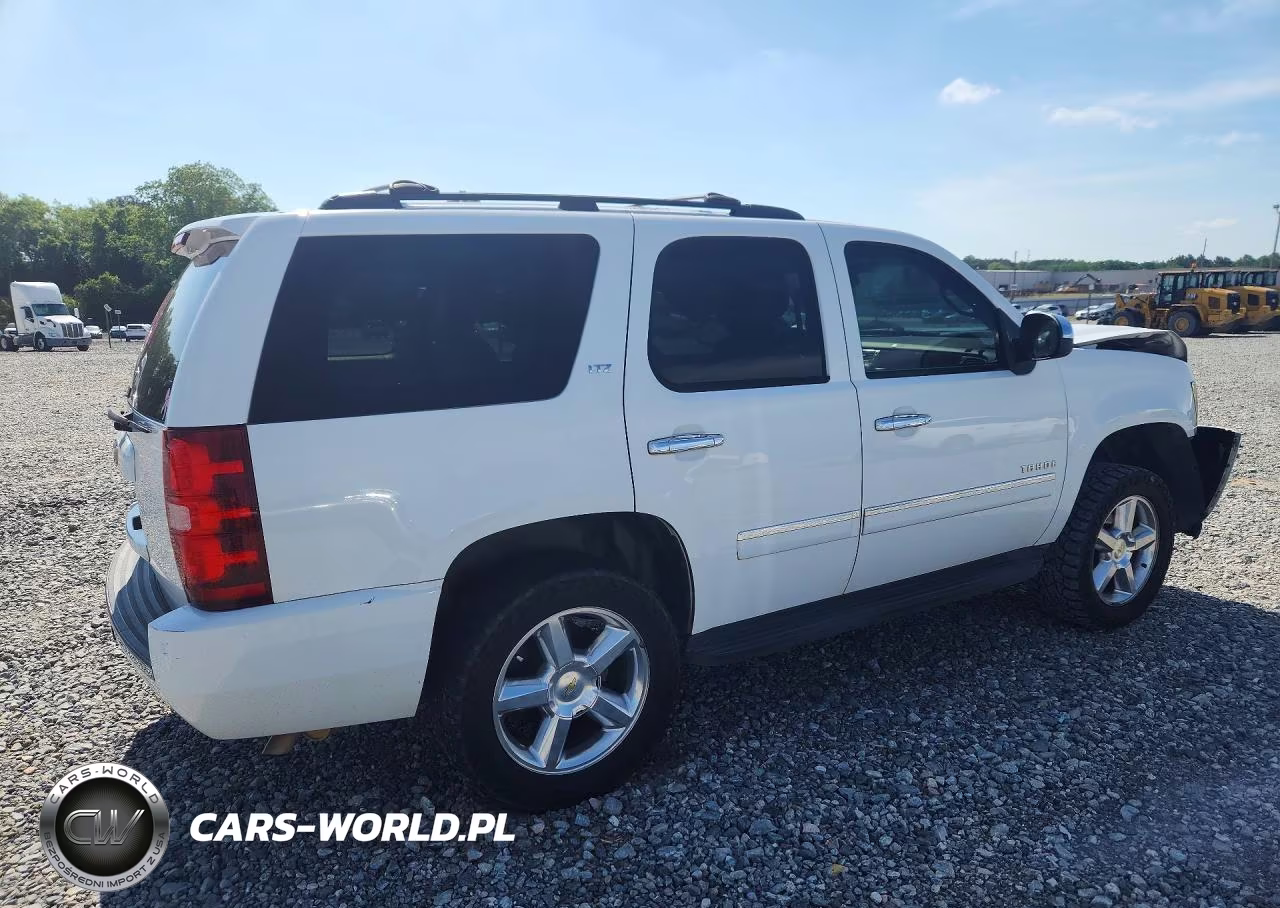 2013 Chevrolet Tahoe C1500 Ltz VIN:1GNSCCE06DR163707 - 3