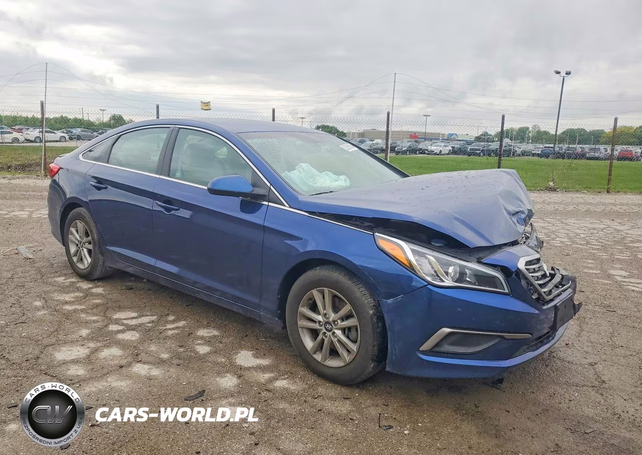 2016 Hyundai Sonata Se VIN:5NPE24AF7GH321847 - 4