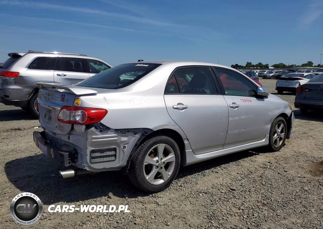 2011 Toyota Corolla S VIN:2T1BU4EE8BC693983 - 3