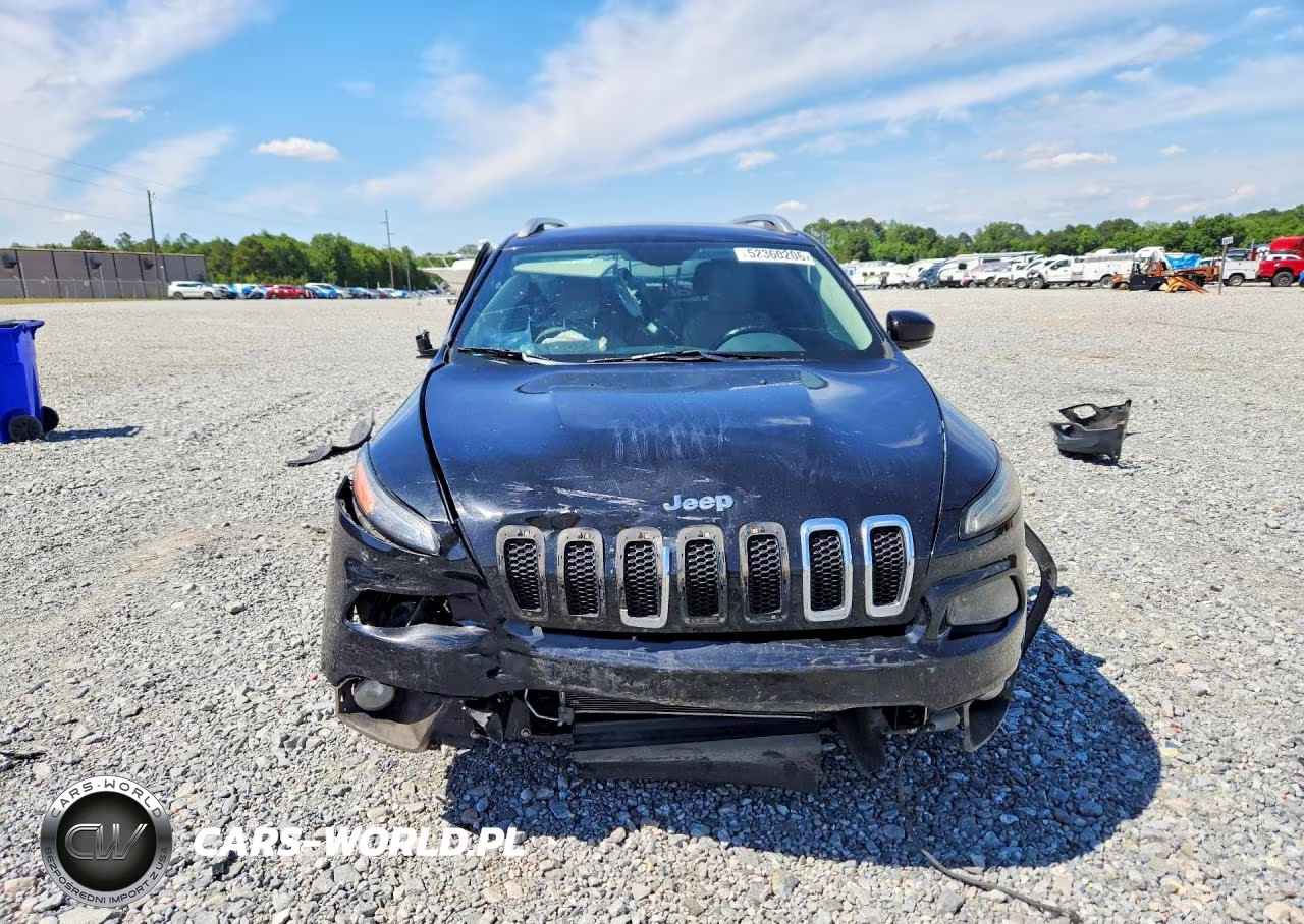 2016 Jeep Cherokee Latitude VIN:1C4PJLCB9GW208282 - 5