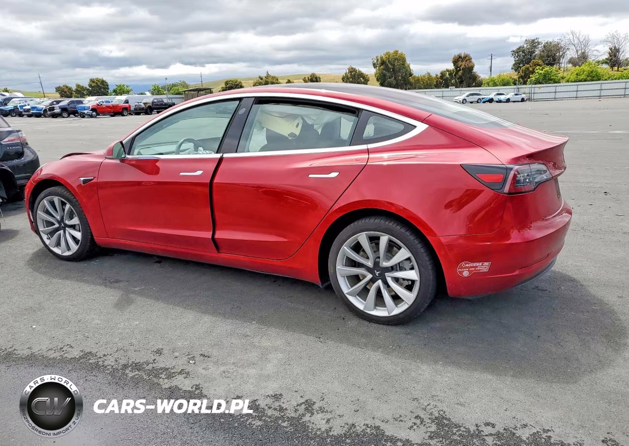 2018 Tesla Model 3 VIN:5YJ3E1EAXJF042930 - 2