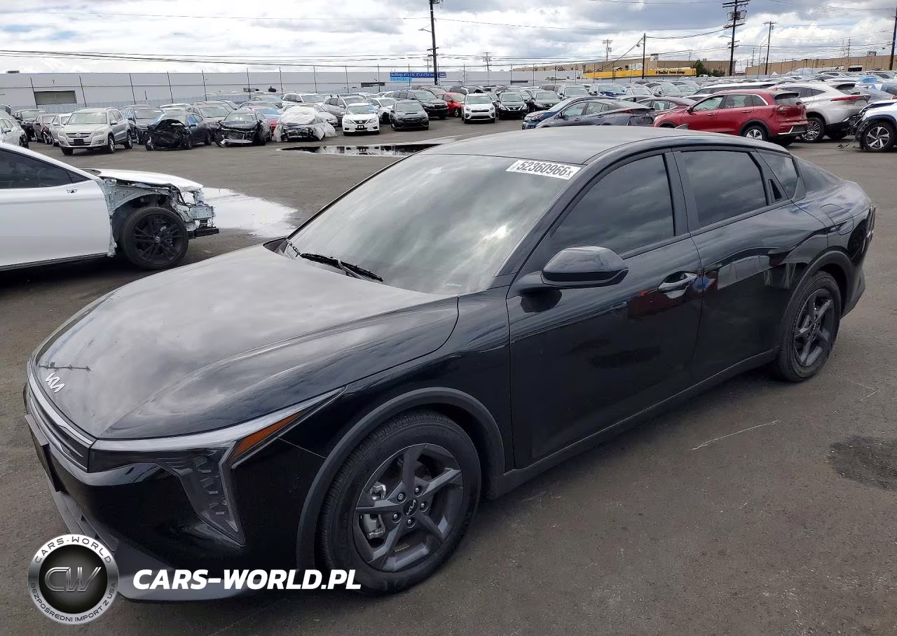 2026 Kia K4 Lxs – zdjęcie 1 z 12