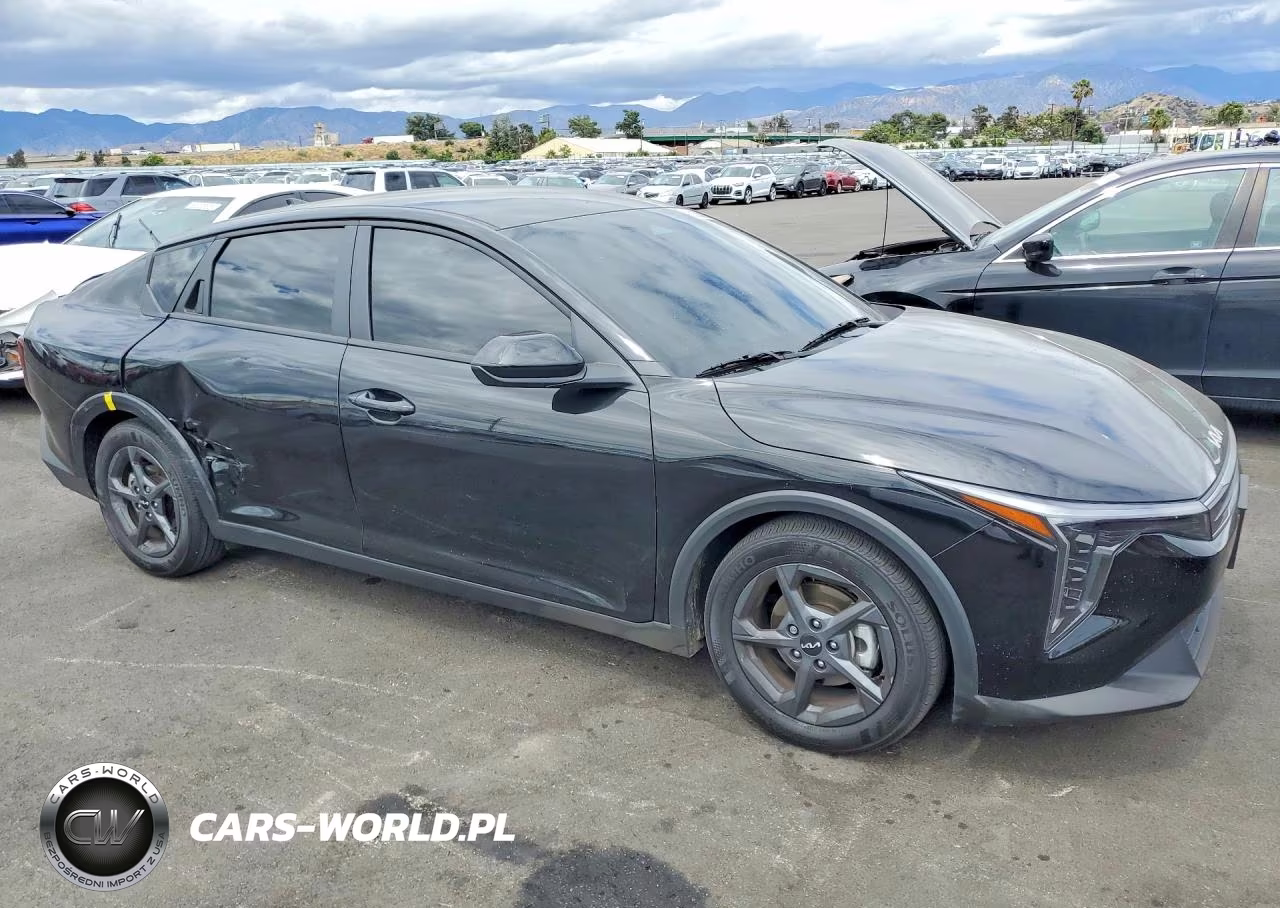 2026 Kia K4 Lxs VIN:3KPFT4DE3TE257955 - 4