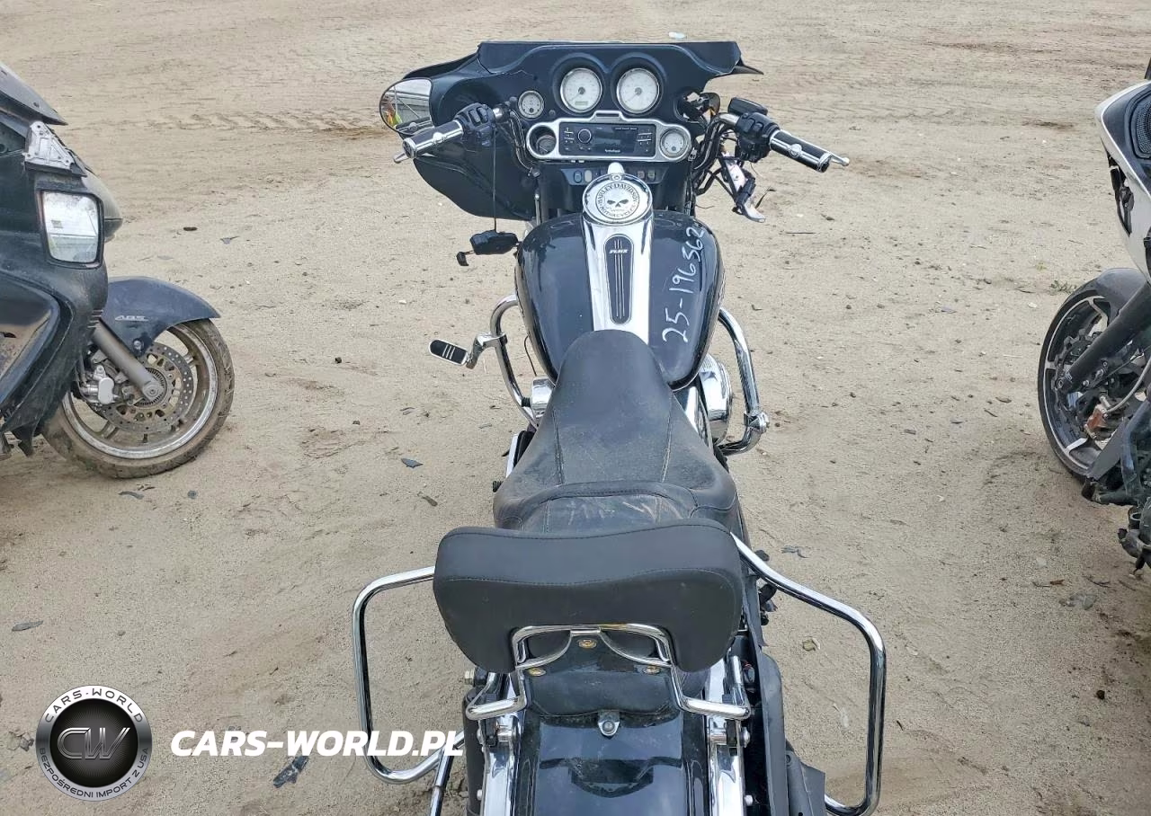 2013 Harley Davidson Flhx Street Glide VIN:1HD1KBM33DB684114 - 6