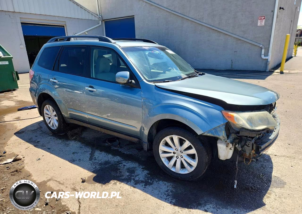 2012 Subaru Forester 2.5X Premium VIN:JF2SHBDC2CH402529 - 4