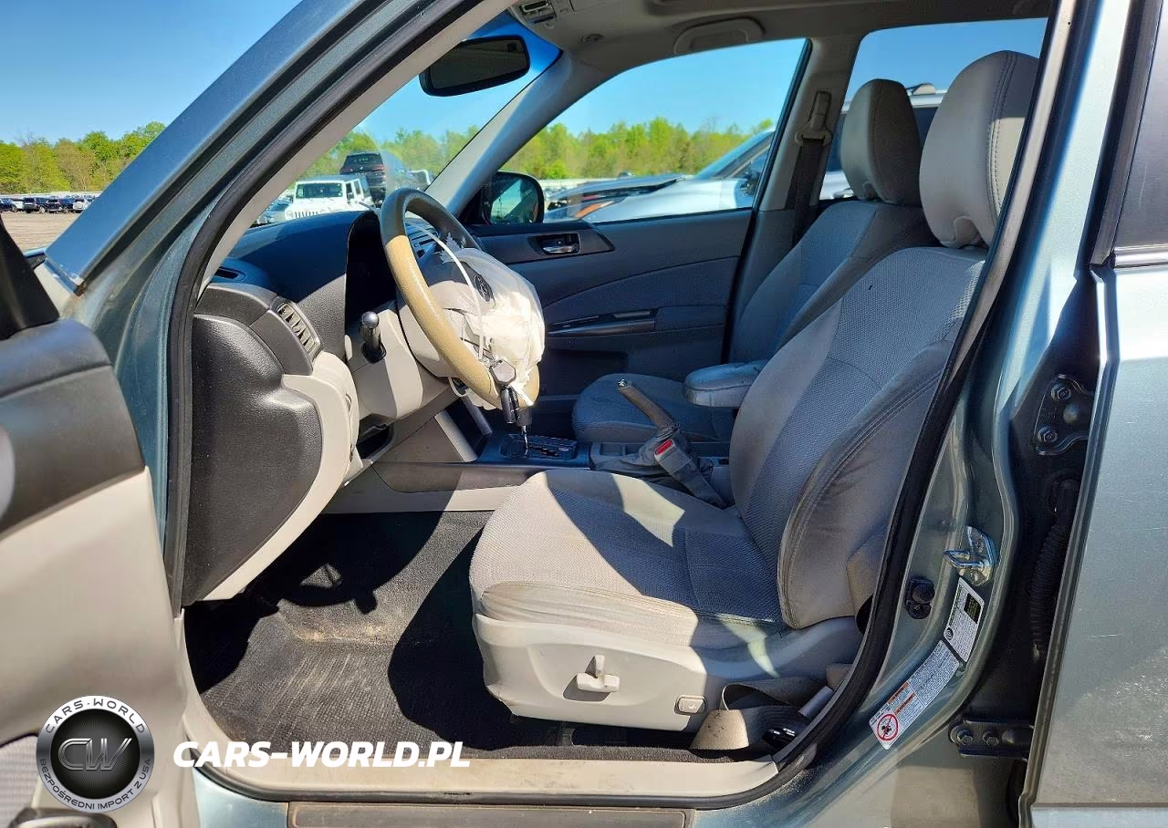 2012 Subaru Forester 2.5X Premium VIN:JF2SHBDC2CH402529 - 7