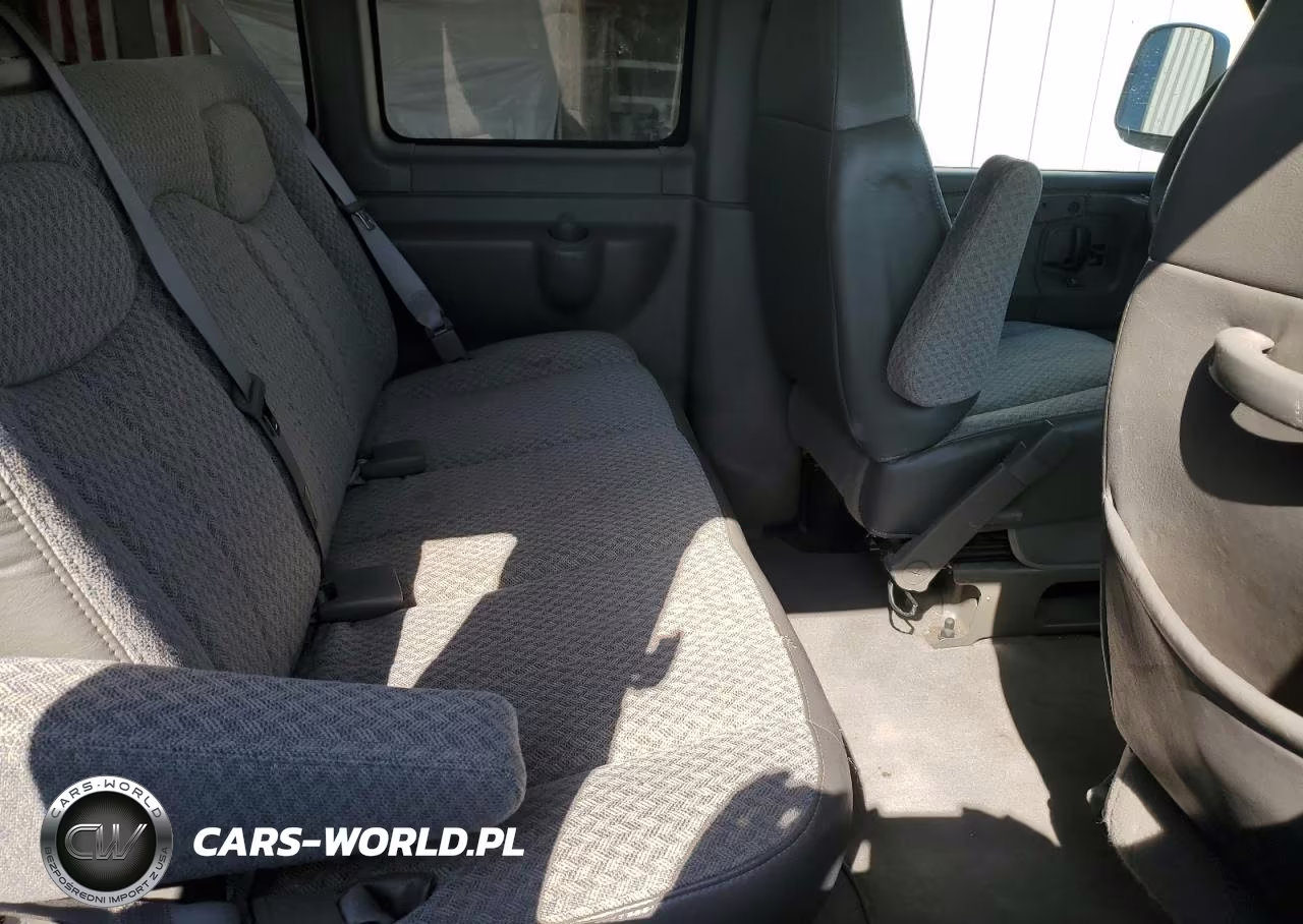 2003 GMC Savana G3500 VIN:1GJHG39U431236373 - 11