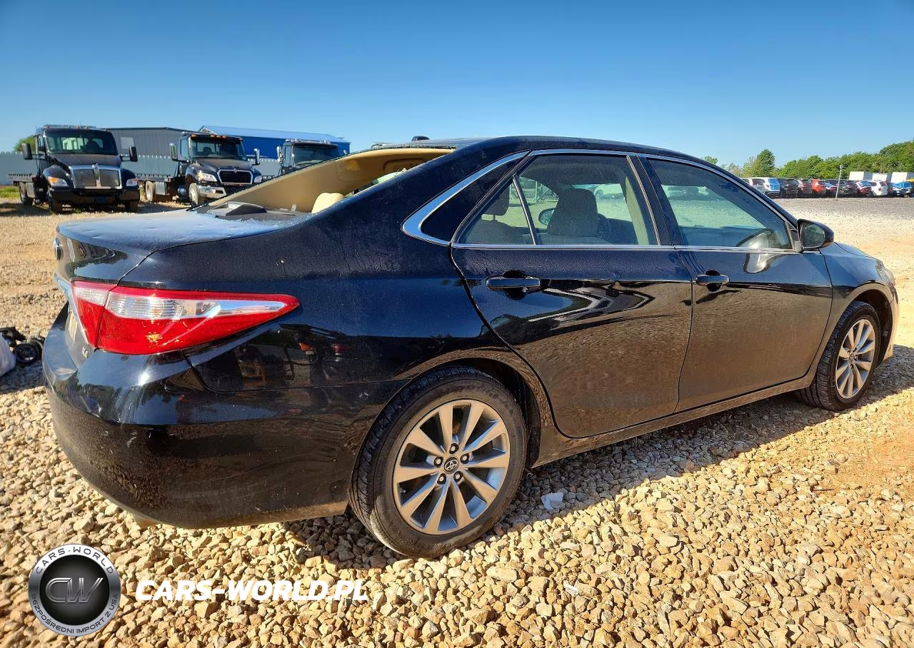 2017 Toyota Camry Xle VIN:4T1BF1FK2HU393568 - 3