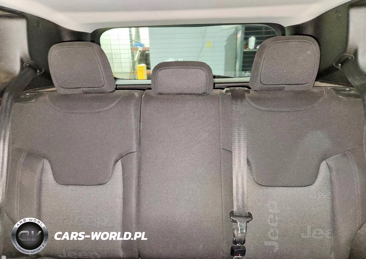 2017 Jeep Renegade Sport VIN:ZACCJBABXHPF47675 - 10