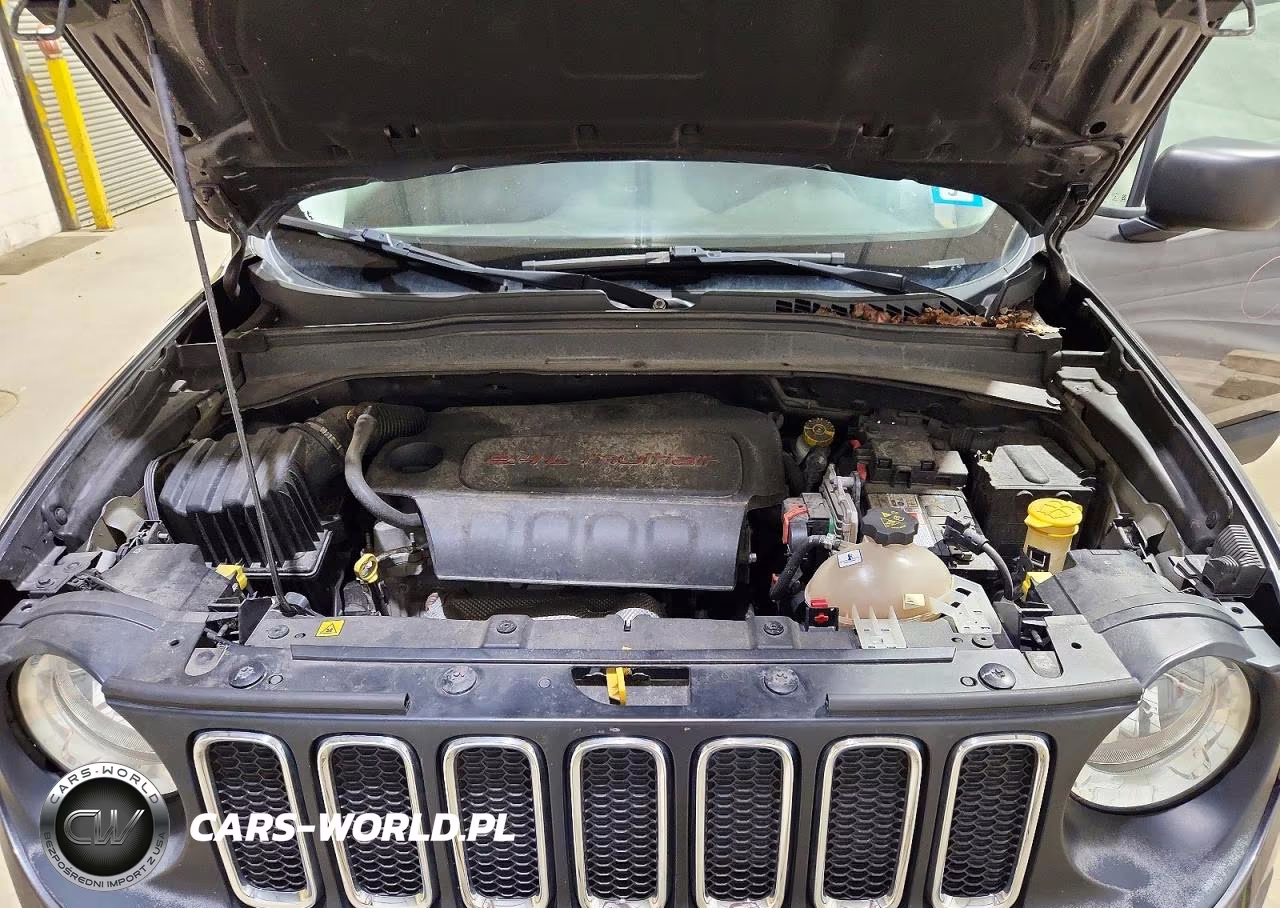 2017 Jeep Renegade Sport VIN:ZACCJBABXHPF47675 - 12