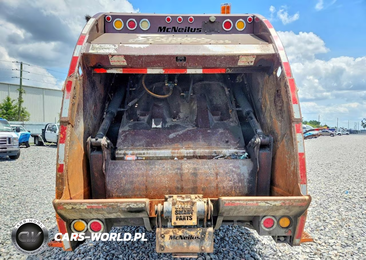 2012 Freightliner Business Class M2 Refuse Truck VIN:1FVHCYBS8CHBJ2520 - 6