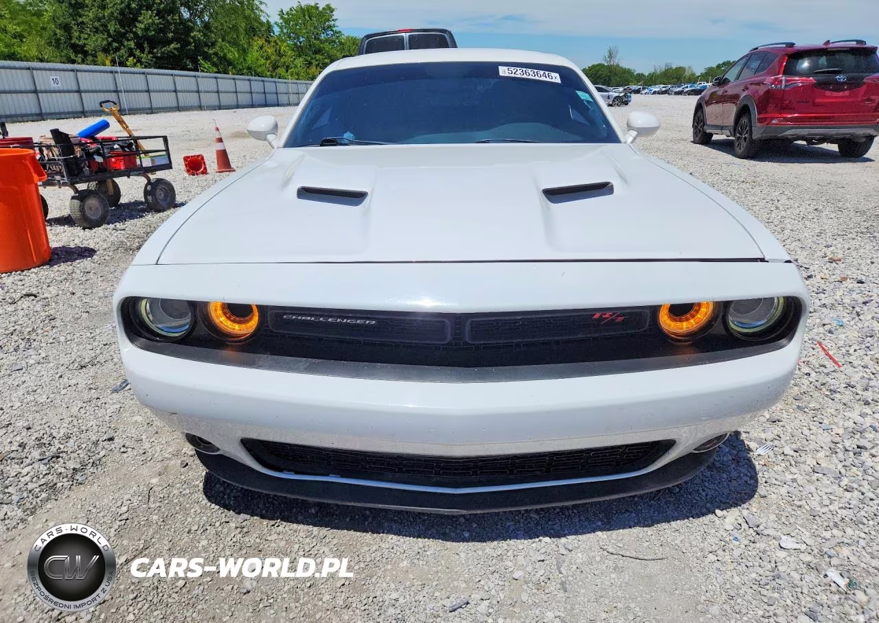 2015 Dodge Challenger Sxt VIN:2C3CDZAT8FH733680 - 5