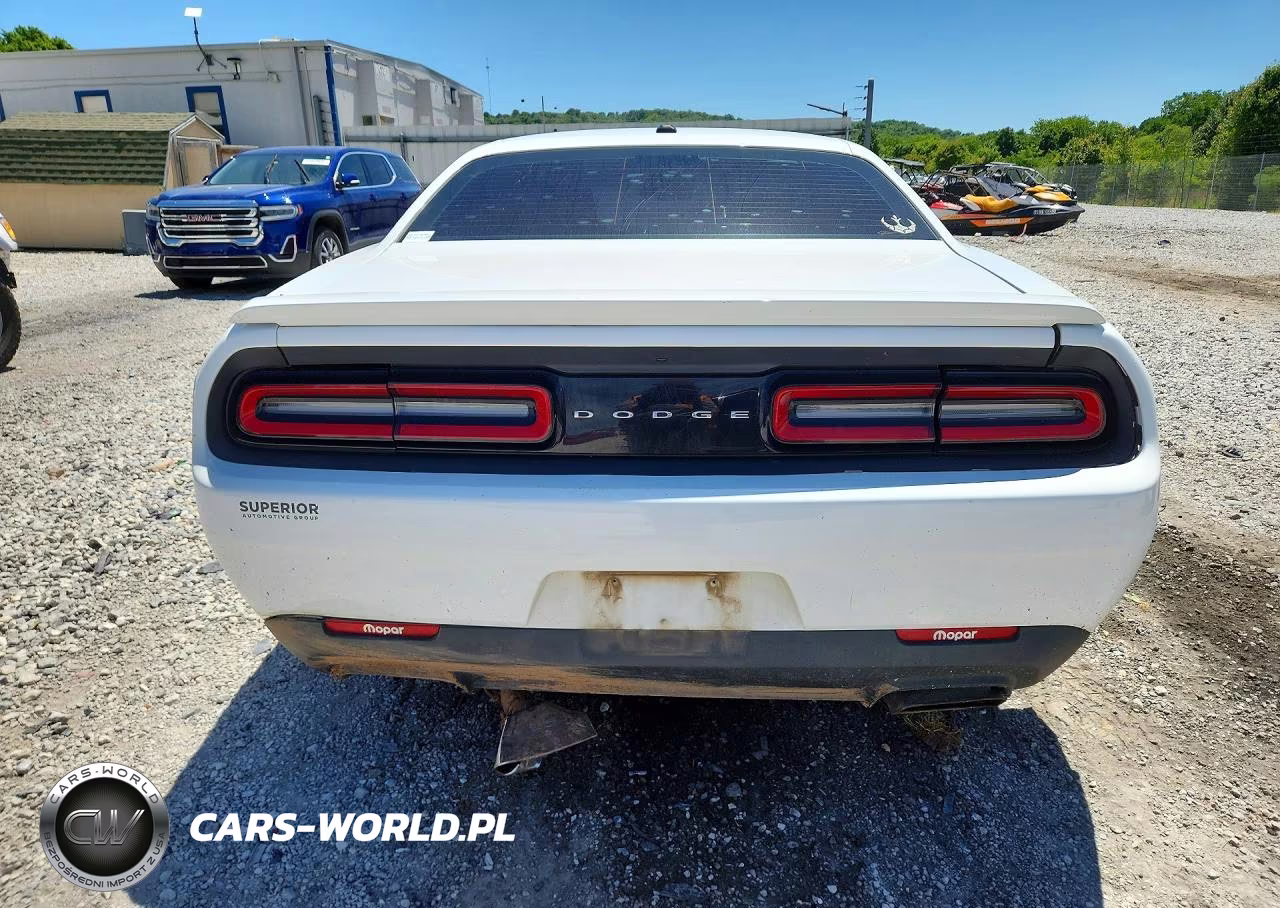 2015 Dodge Challenger Sxt VIN:2C3CDZAT8FH733680 - 6
