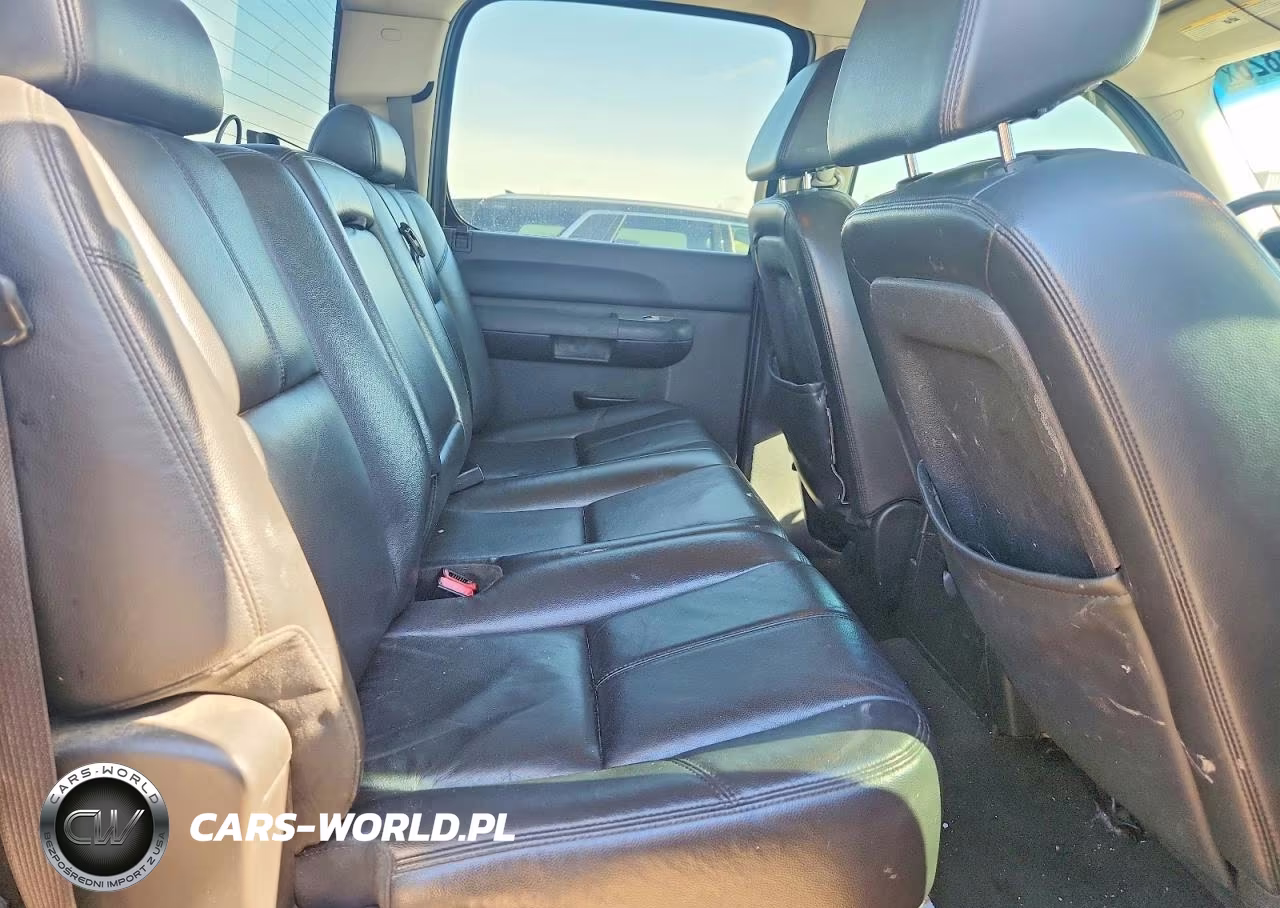 2008 Chevrolet Silverado K1500 VIN:2GCEK13M381190705 - 10
