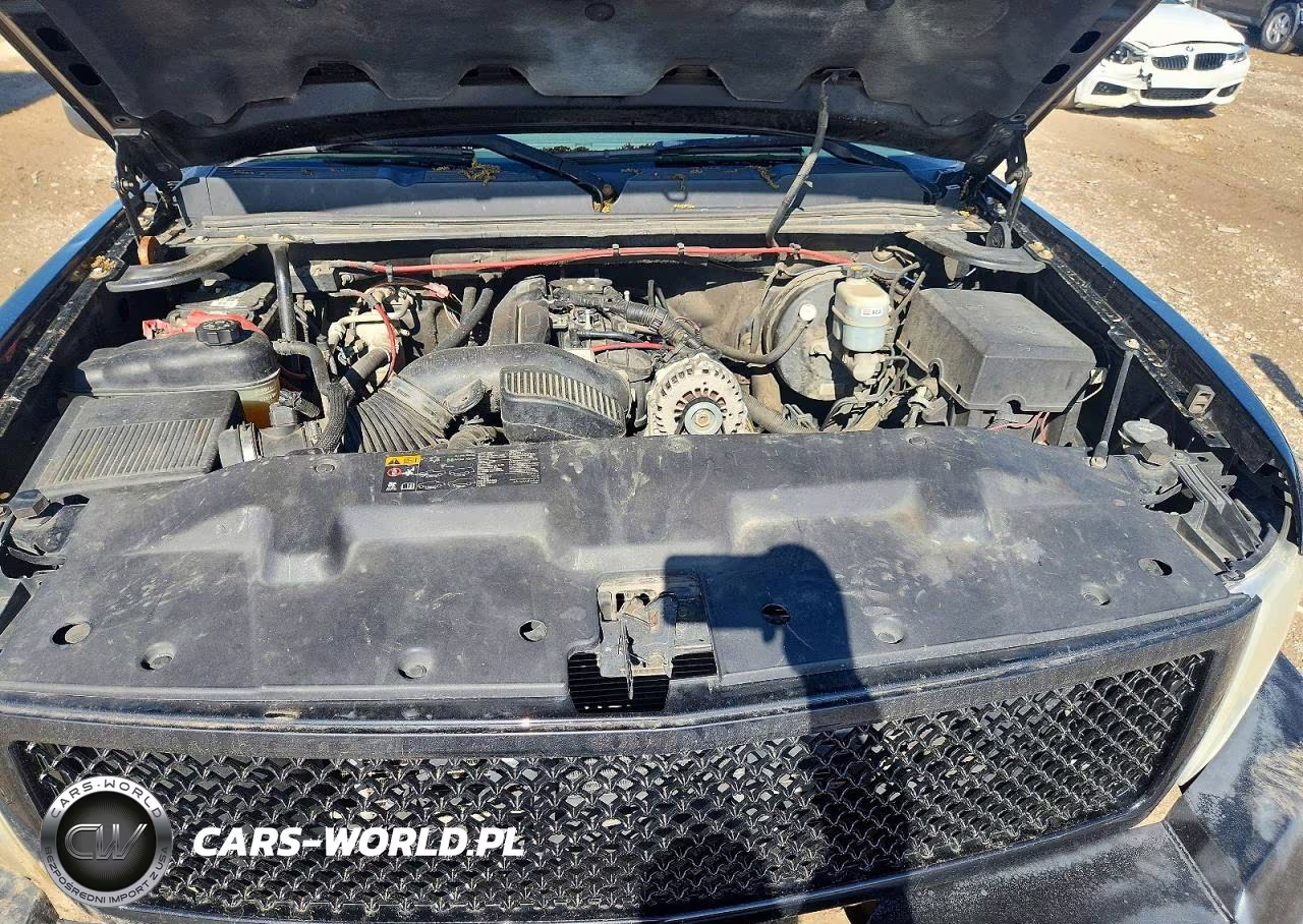 2008 Chevrolet Silverado K1500 VIN:2GCEK13M381190705 - 11