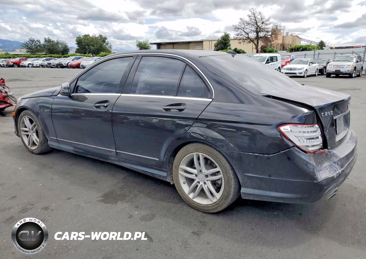 2013 Mercedes-Benz C 250 VIN:WDDGF4HB8DR269509 - 2