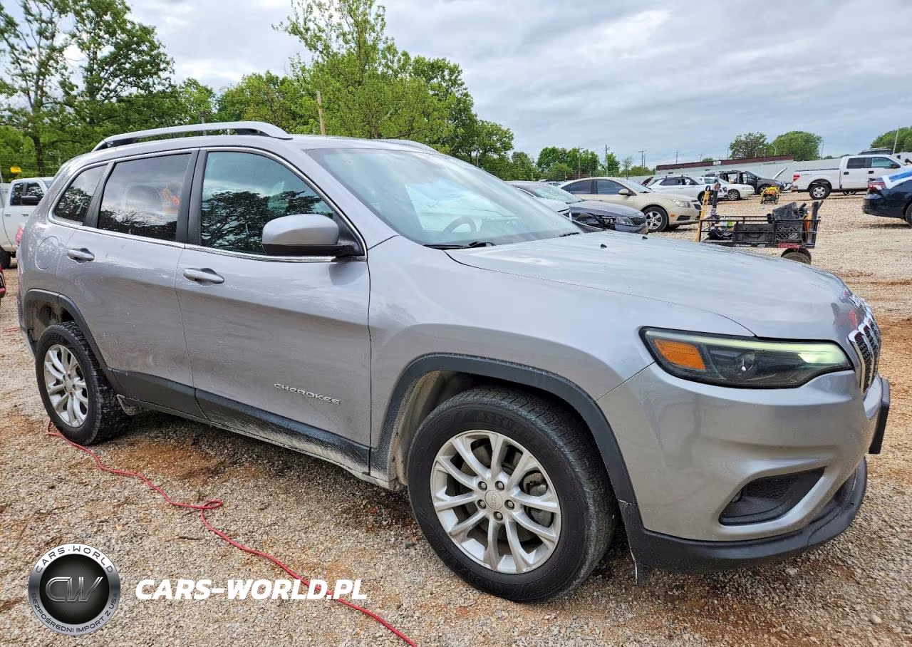 2019 Jeep Cherokee Latitude VIN:1C4PJLCB1KD205252 - 4