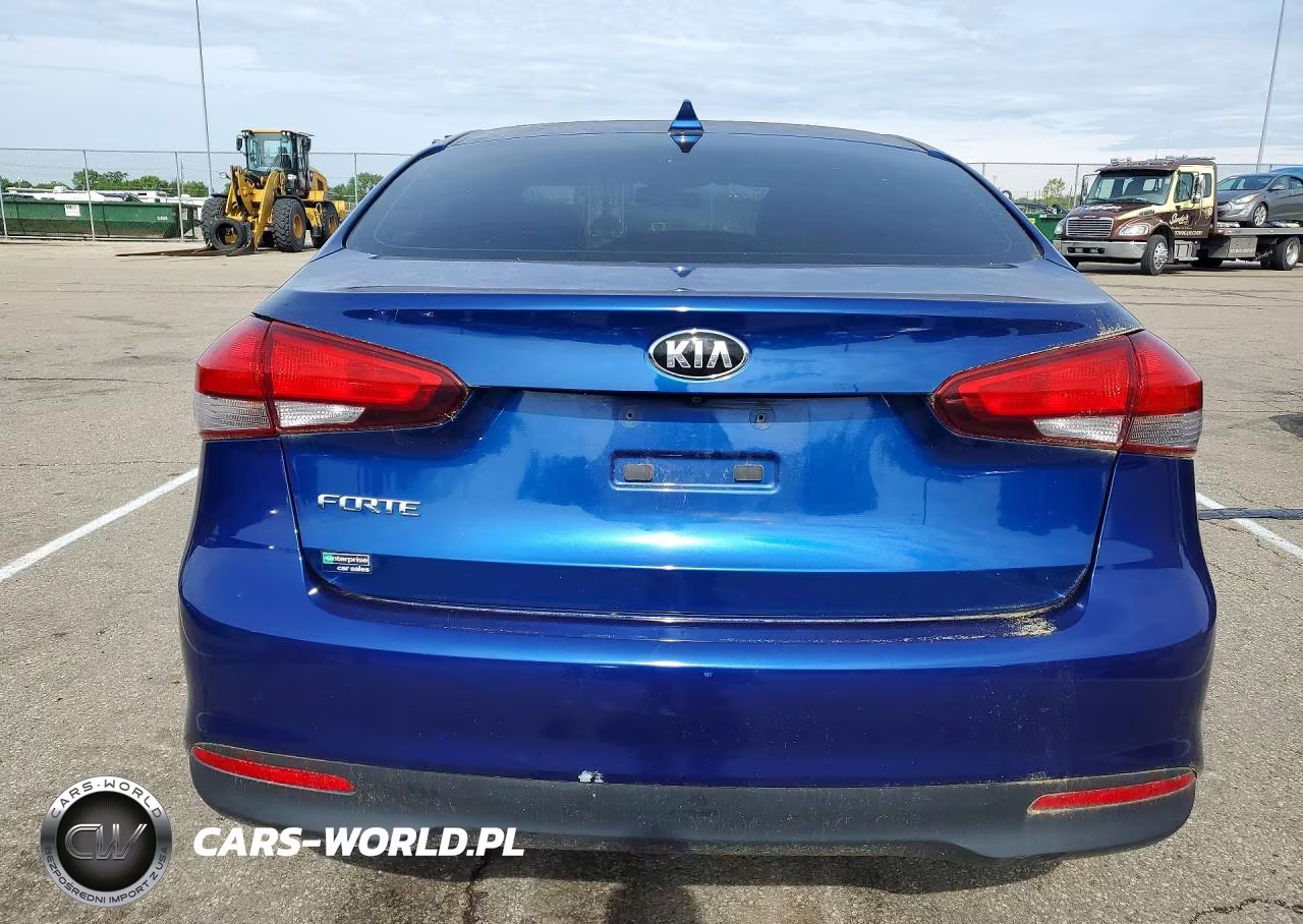 2018 Kia Forte Lx VIN:3KPFL4A71JE213889 - 6