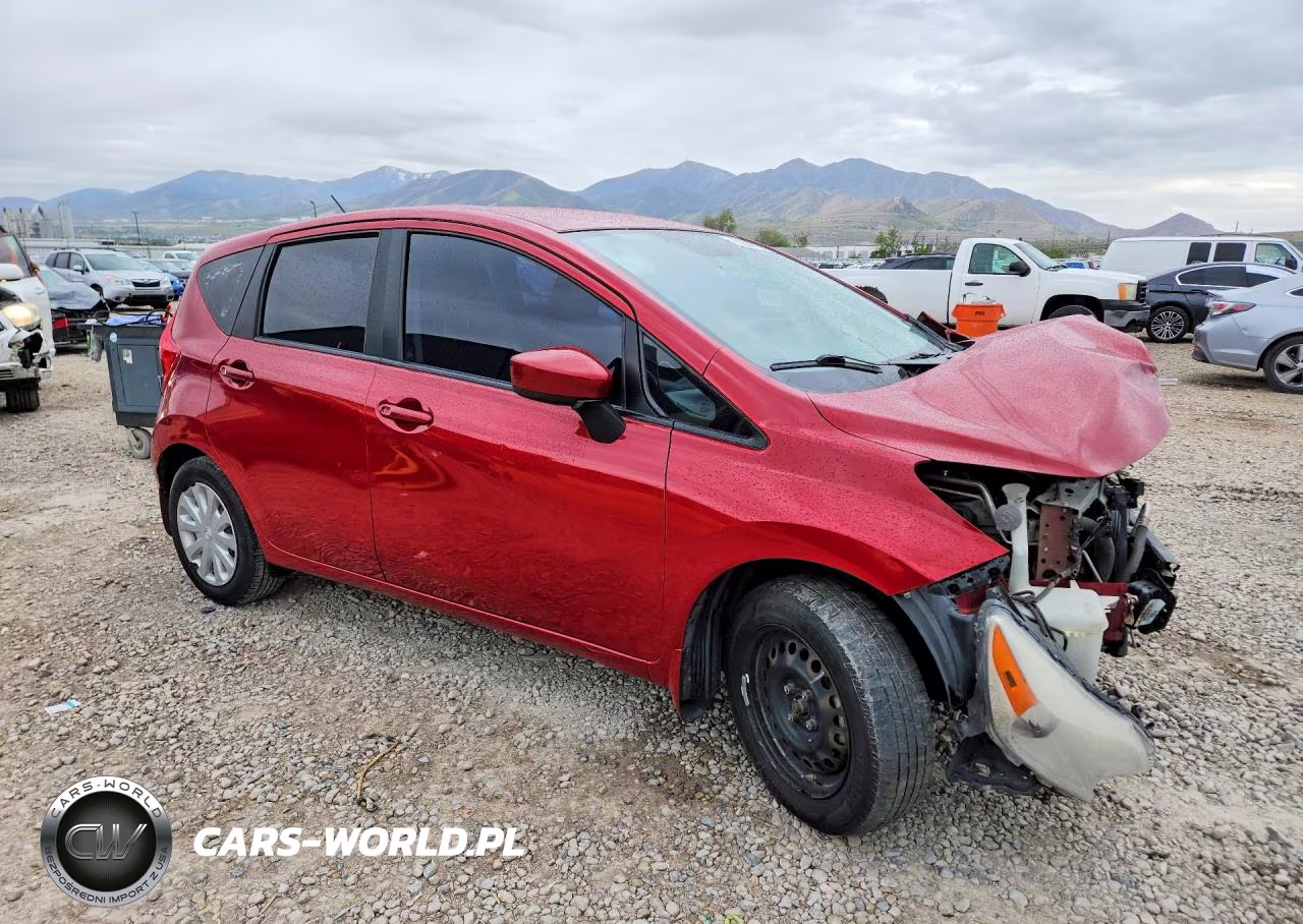 2015 Nissan Versa Note S Plus VIN:3N1CE2CP1FL371430 - 4