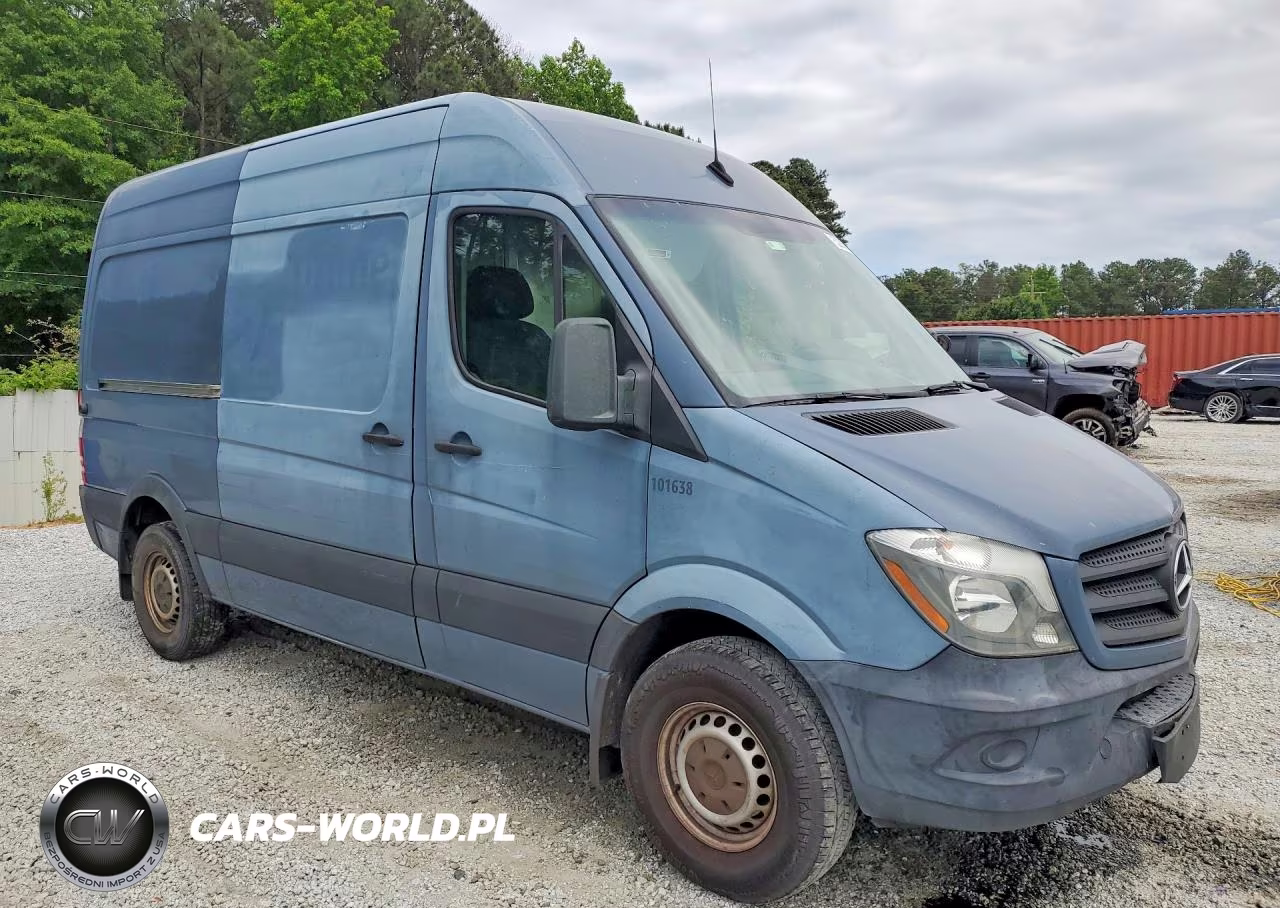 2018 Mercedes Benz Sprinter 2500 Delivery Van VIN:WD3PE7CD3JP647096 - 4