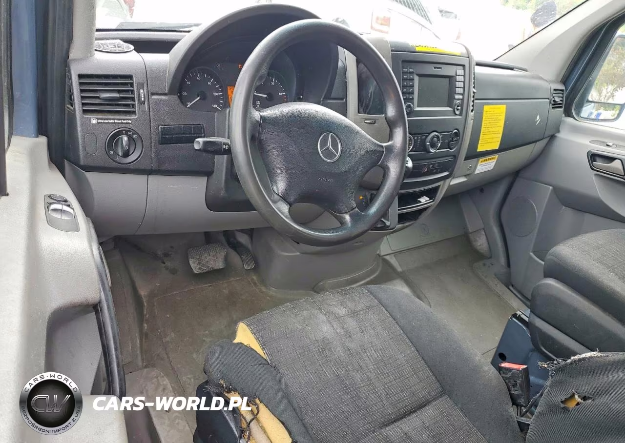 2018 Mercedes Benz Sprinter 2500 Delivery Van VIN:WD3PE7CD3JP647096 - 8