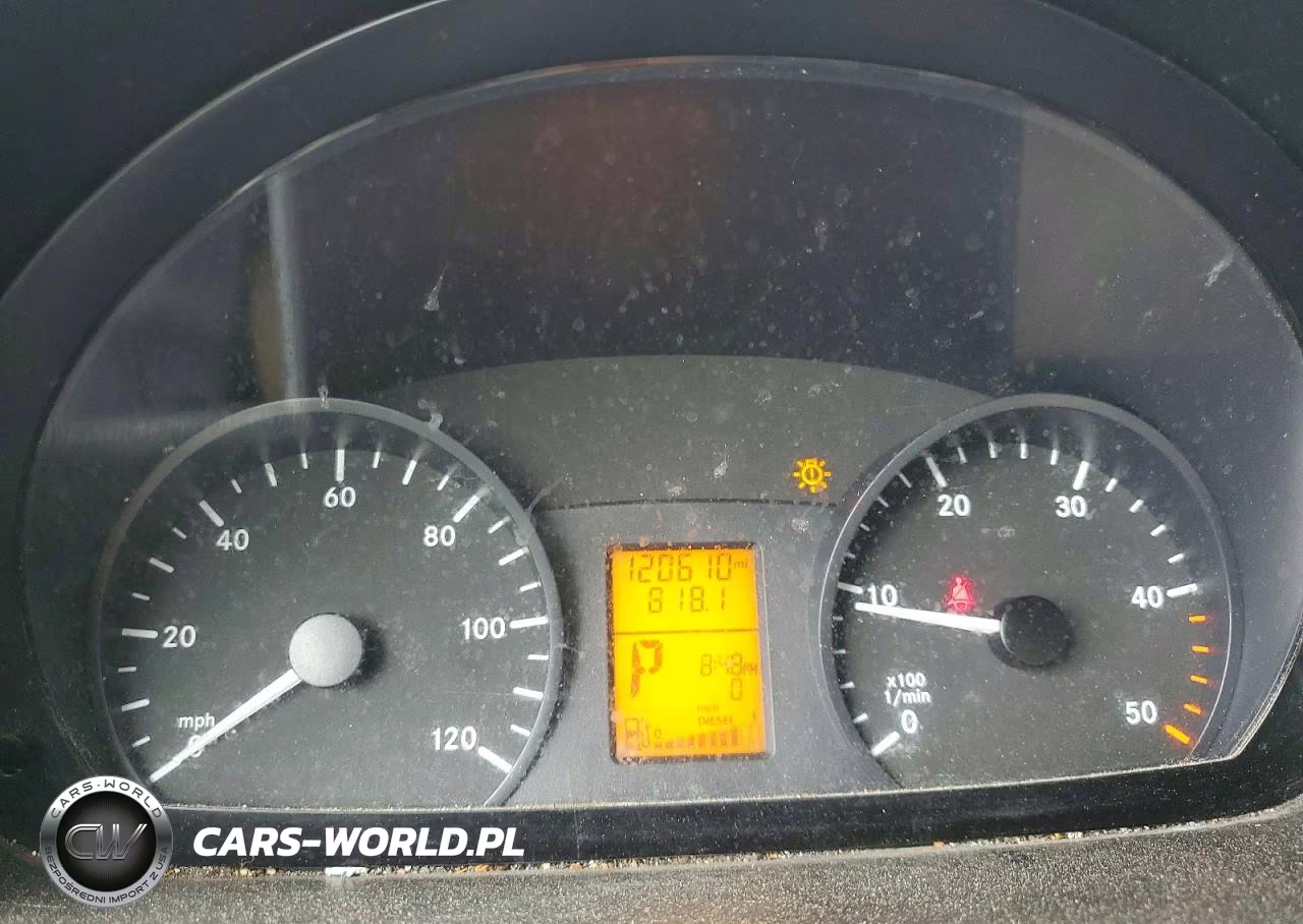 2018 Mercedes Benz Sprinter 2500 Delivery Van VIN:WD3PE7CD3JP647096 - 9
