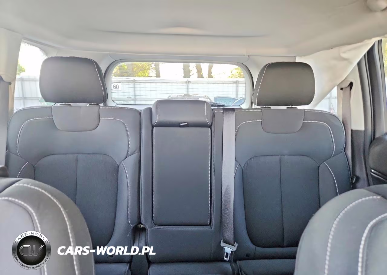 2023 Jeep Grand Cherokee Laredo VIN:1C4RJHAG2PC524726 - 10