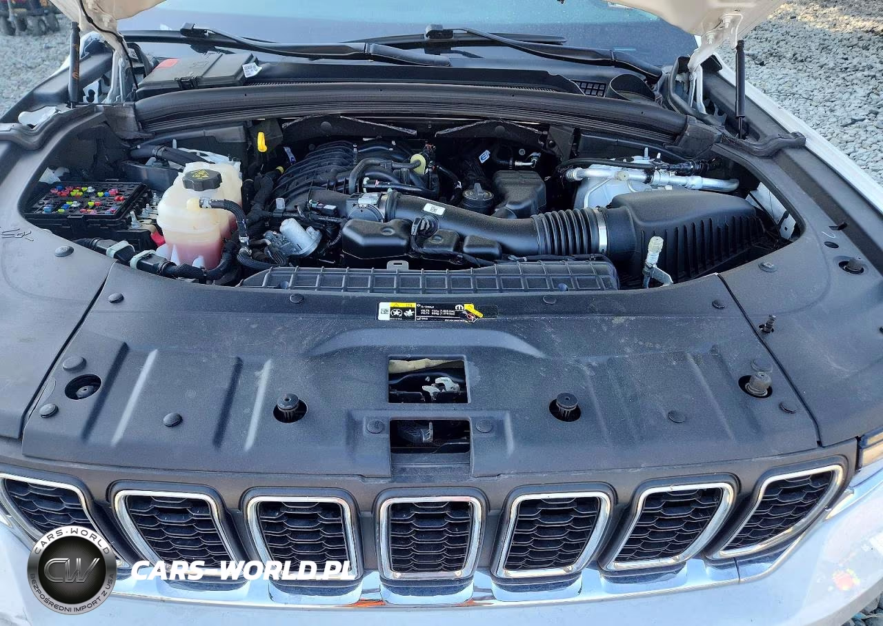 2023 Jeep Grand Cherokee Laredo VIN:1C4RJHAG2PC524726 - 12