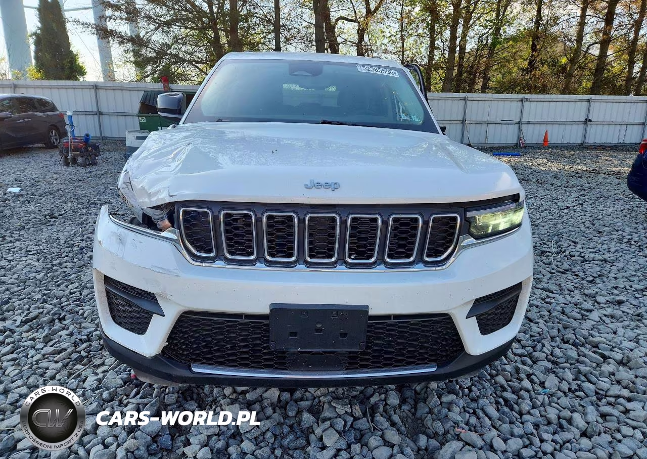 2023 Jeep Grand Cherokee Laredo VIN:1C4RJHAG2PC524726 - 5