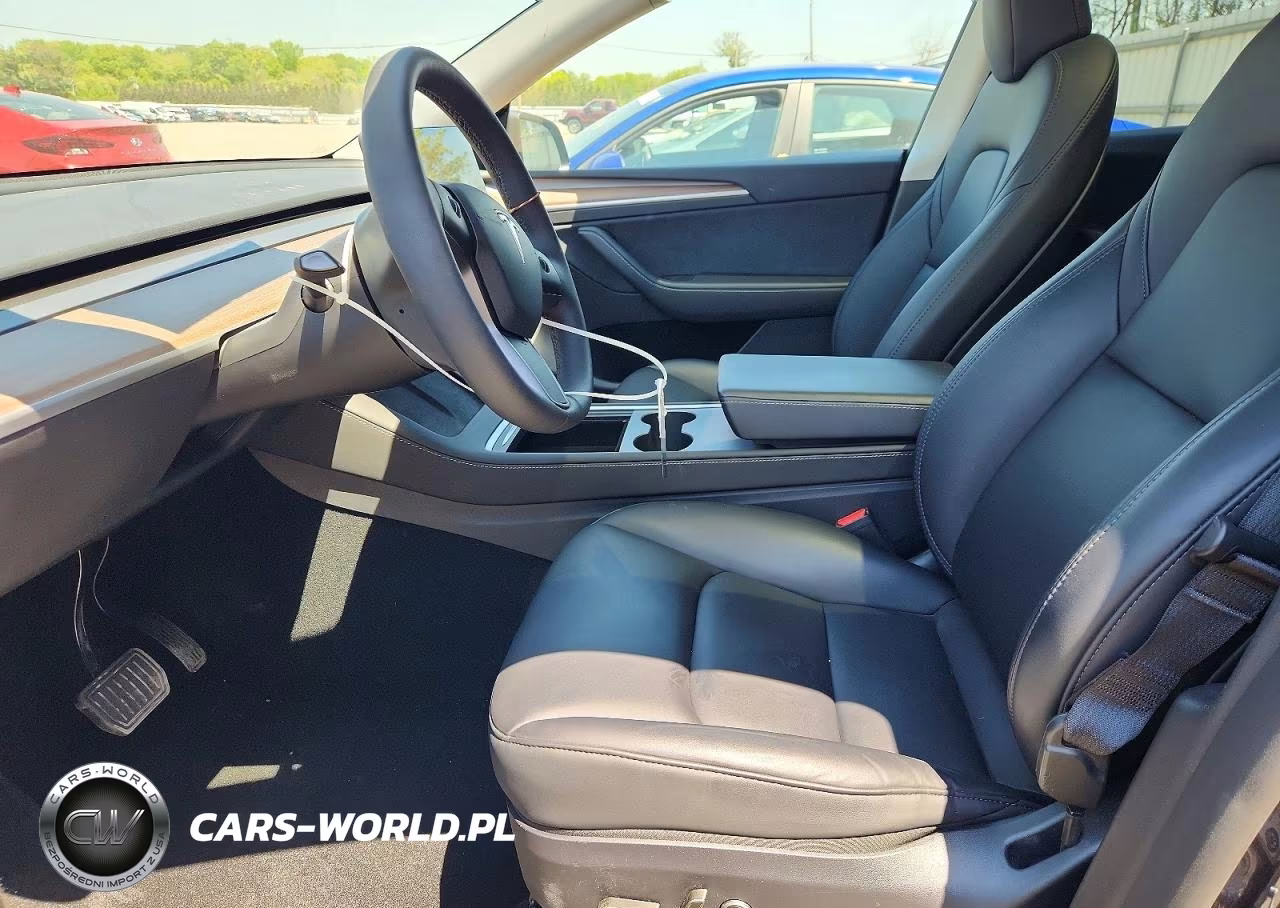 2024 Tesla Model Y VIN:7SAYGDED9RF155312 - 7