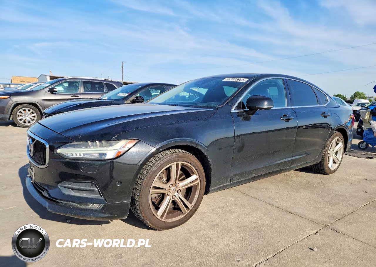 2017 Volvo S90 T5 Momentum