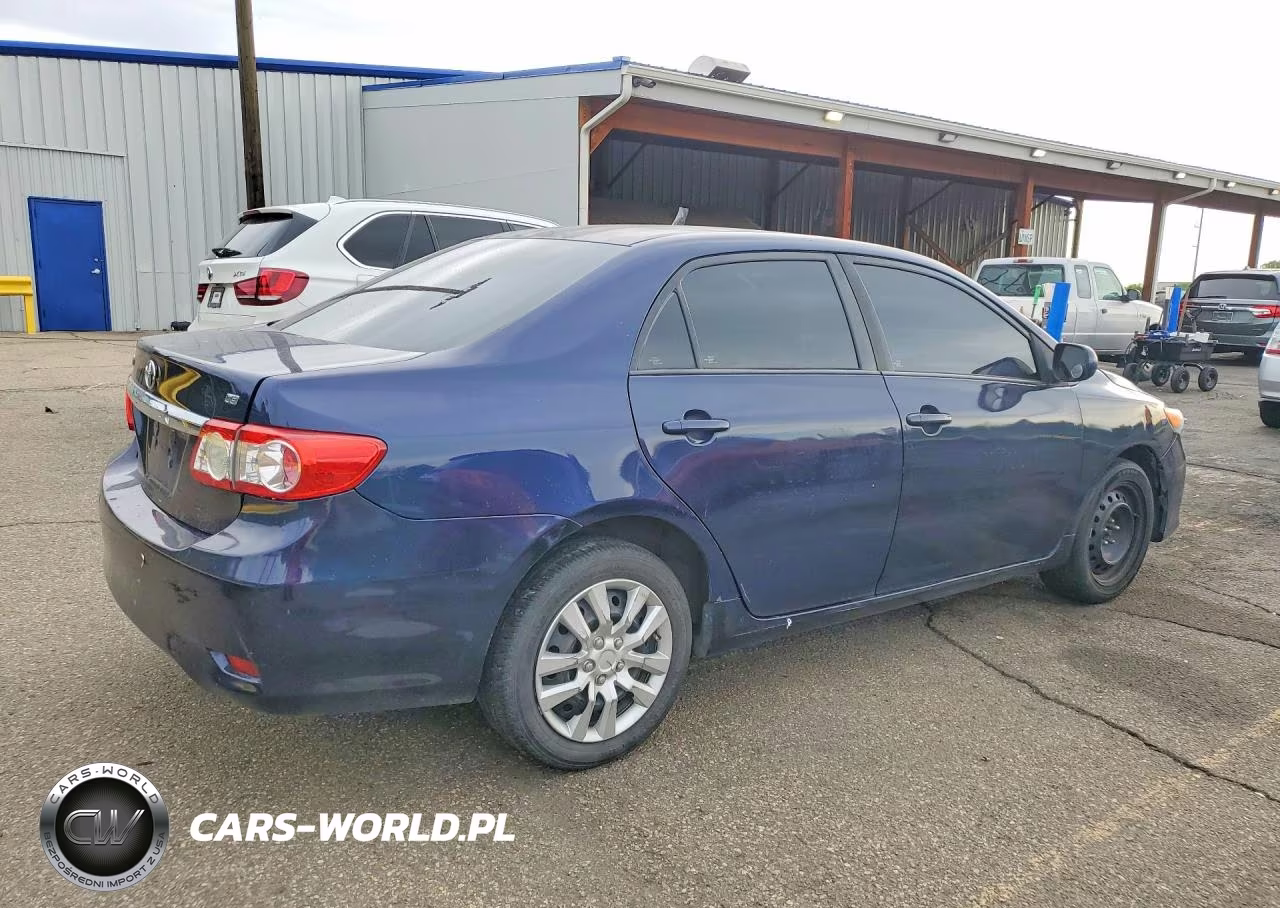 2012 Toyota Corolla Le VIN:2T1BU4EE7CC834477 - 3